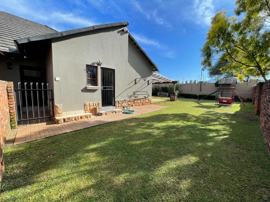 2 Bedroom Property for Sale in Melodie North West